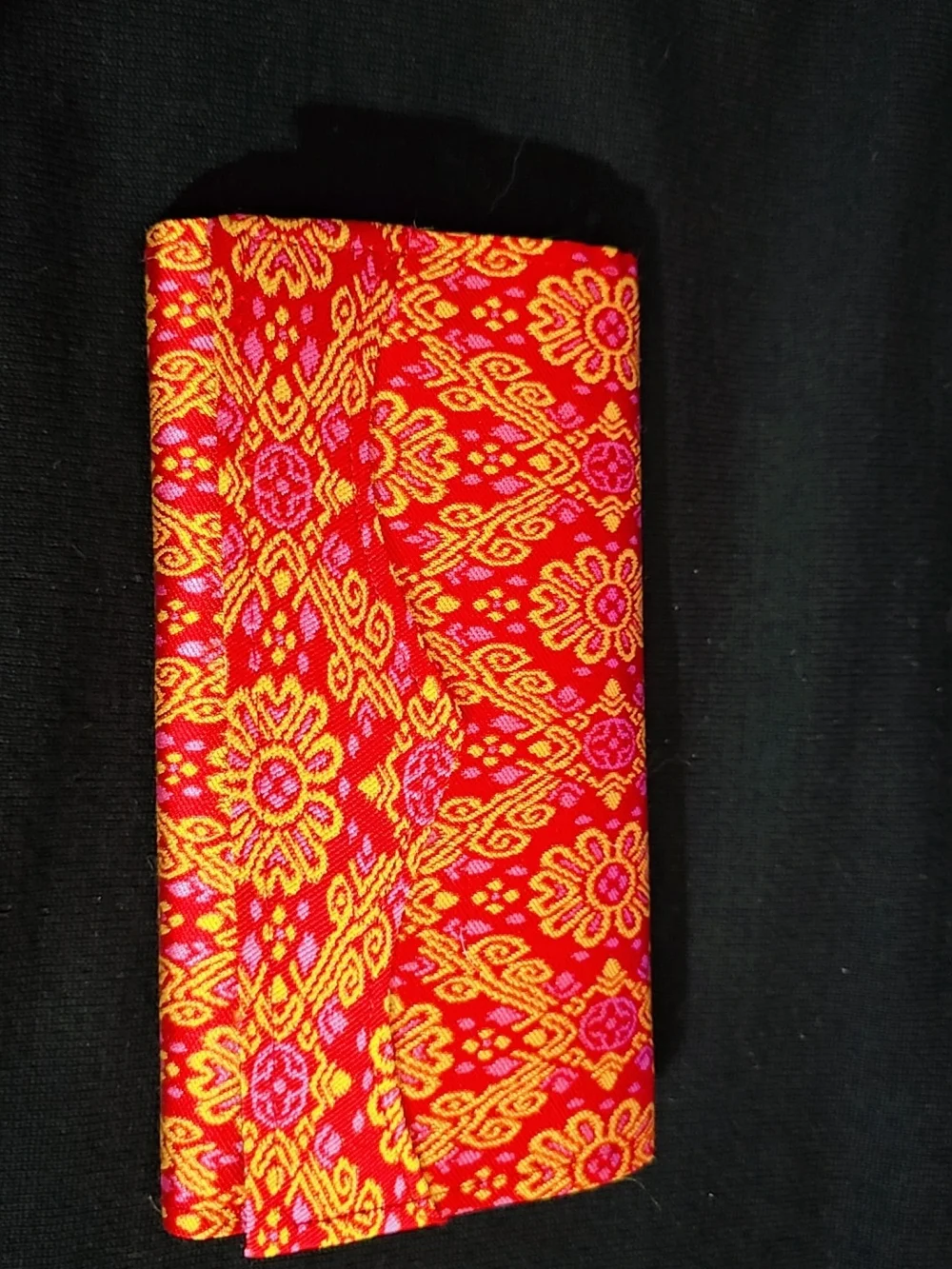 Red Floral Pattern Women's Fabric Clutch Wallet